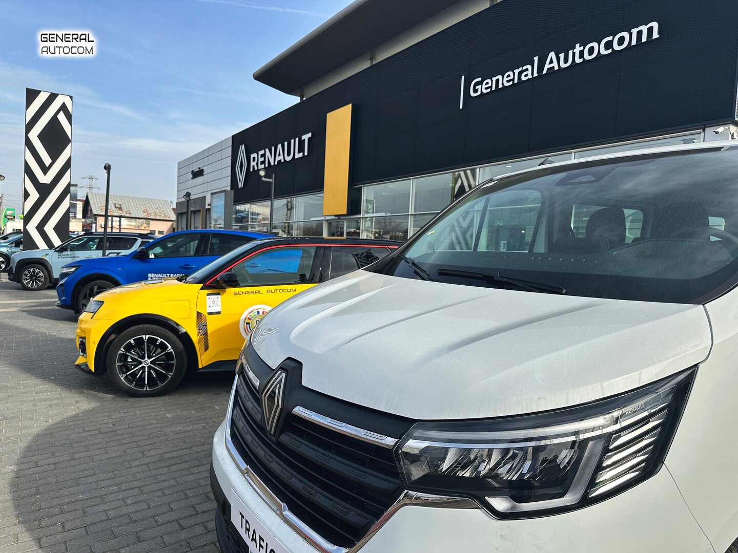 SHOWROOM RENAULT