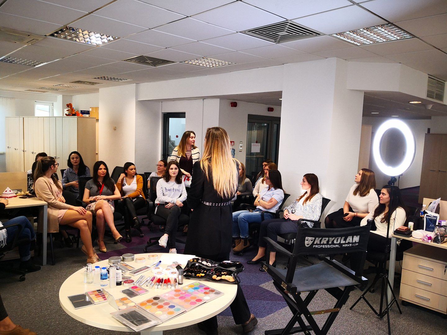 Seminar make-up