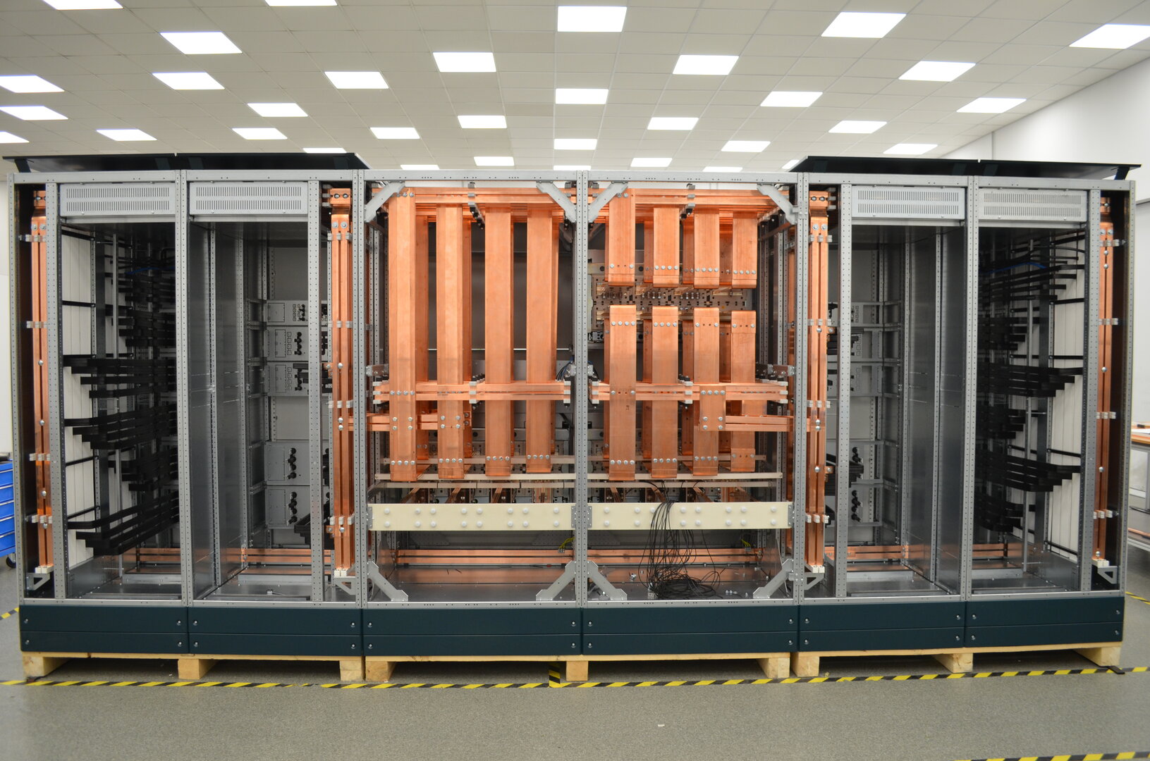Tablou de distribuție energie electrică fabrică