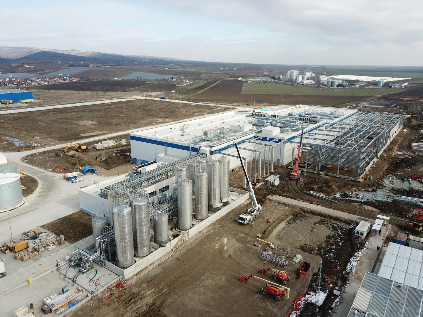 PROCTER AND GAMBLE - URLATI NEW PRODUCTION AND STORAGE FACILITY
