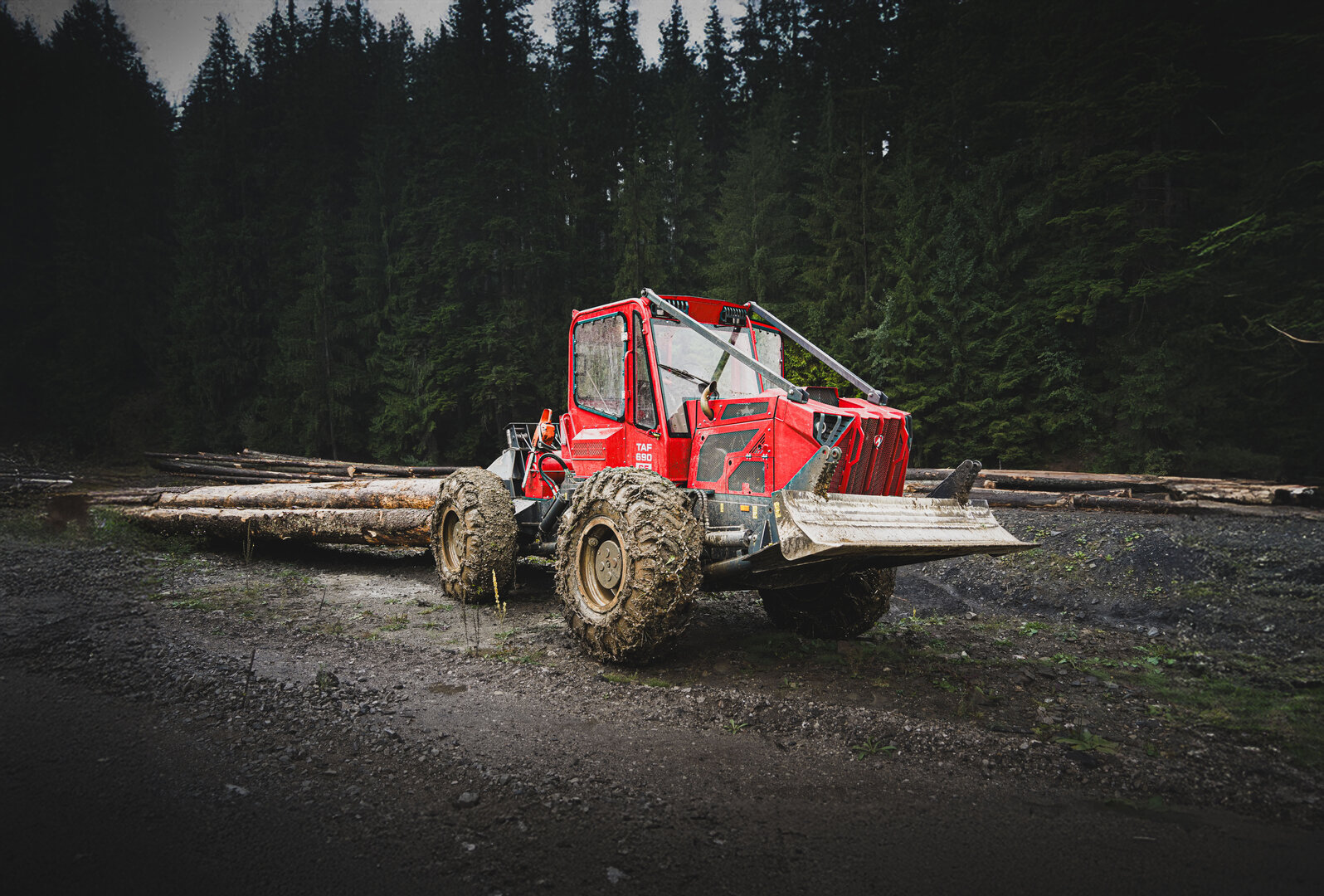 Utilaj Forestier TAF 690 S5