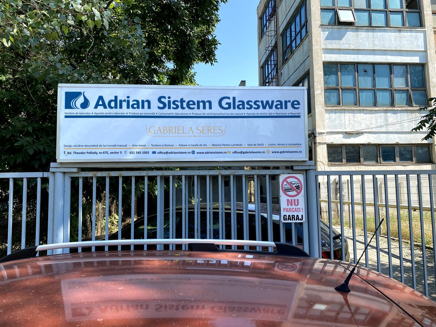 Exterior Intrare Firma Adrian Sistem Glassware