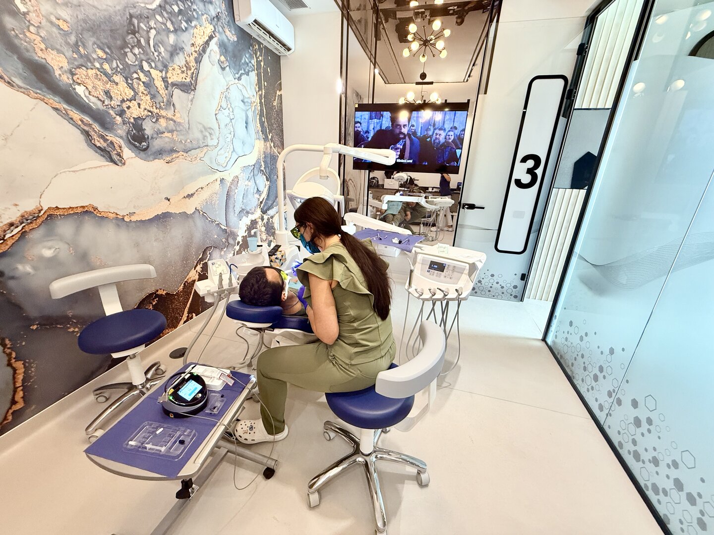 Tratamente stomatologice cu laser