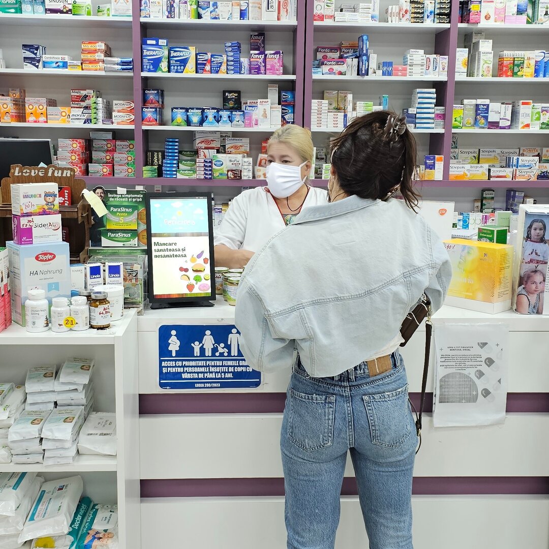 Dispunere la casa a ecranelor de semnalistica digitala